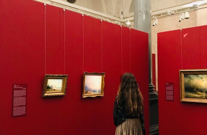 Картины Айвазовского из коллекции Одесского худмузея отправились на выставку в Латвию