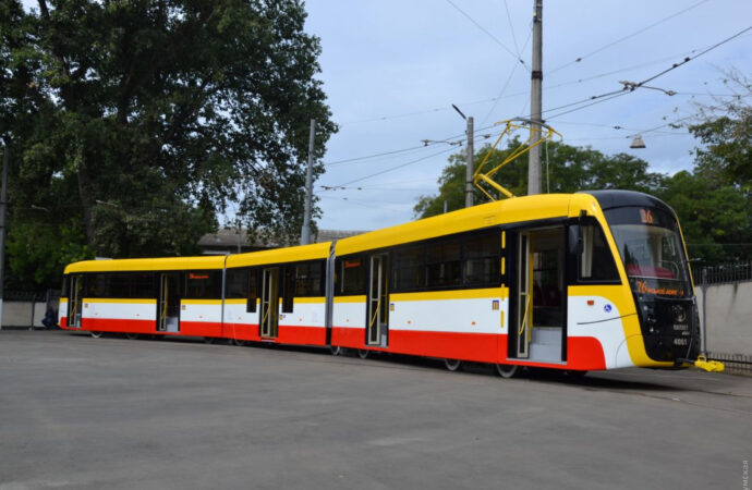 Одесситам разрешат 20 лет выплачивать кредит на новые трамваи