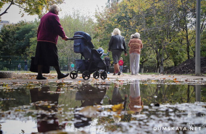 Прорыв водопровода до вечера оставил без воды жителей Таирова в Одессе