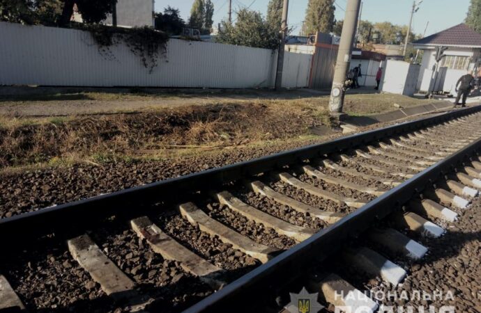 Новая смерть на железной дороге: в Одессе поезд сбил мужчину