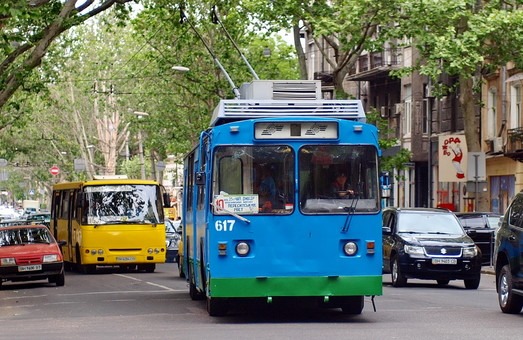 Кондуктору одесского троллейбуса дяде Мише посвятили рассказ