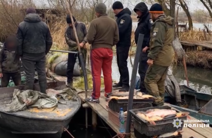 Притворились учеными: под Одессой браконьеры ловили рыбу, “чтобы ее изучить”