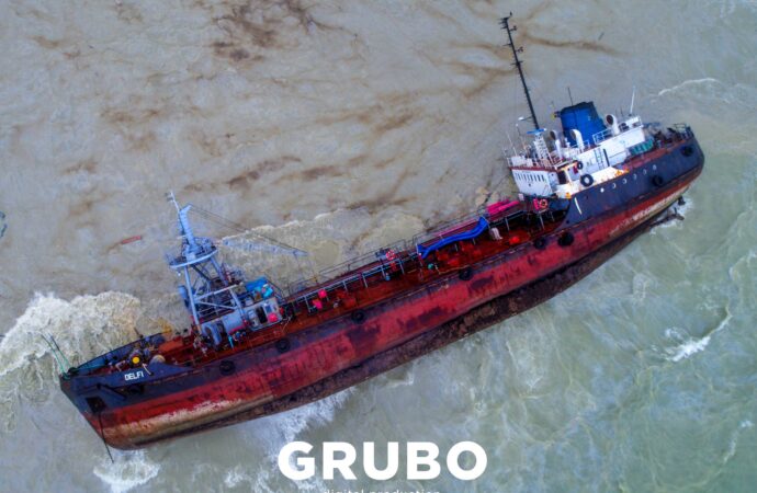 Контрабанда нефтепродуктов и загрязнение моря: что известно о танкере “Делфи”