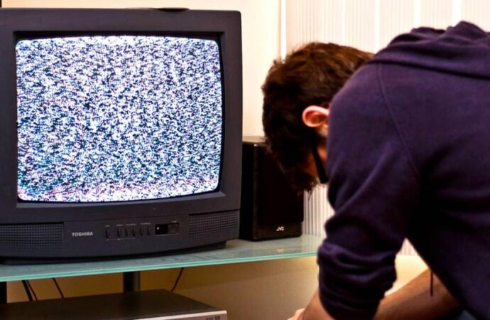 Аналогове телебачення в Україні поки не вимикатимуть