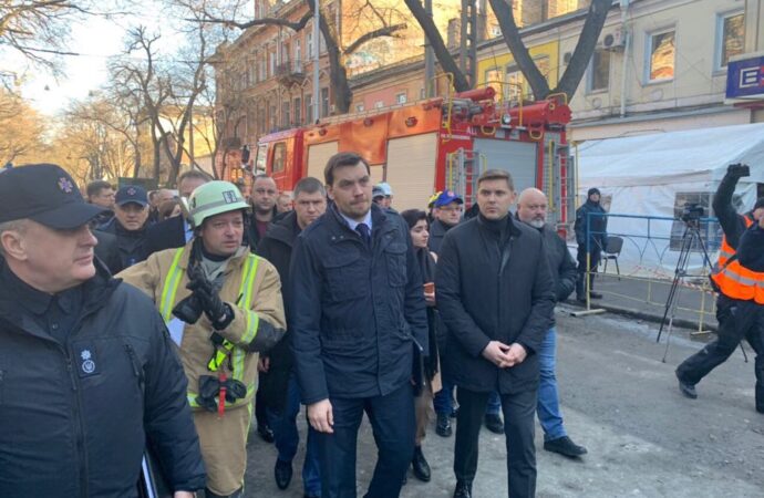 Пожар в Одессе: на место трагедии прибыл премьер-министр