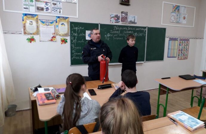 Одесских школьников и детсадовцев на следующей неделе обучат, что делать в случае пожара