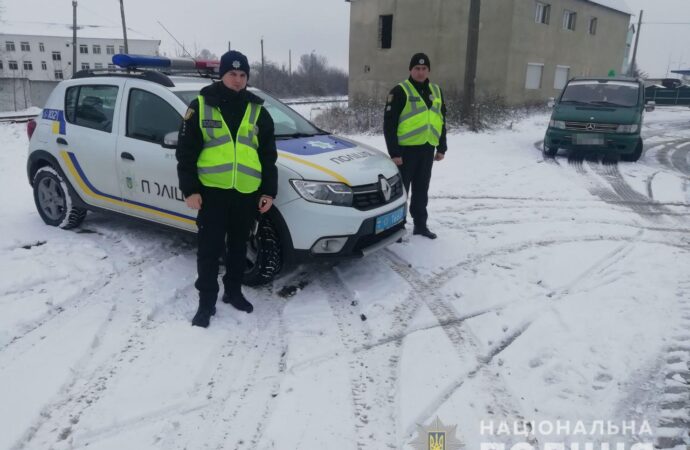 Вниманию водителей: снег с дождем осложняет движение на дорогах Одесской области