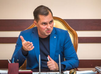 Застава та електронний браслет: ексначальнику поліції в Одеській області змінили запобіжний захід