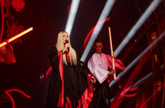 Билык - Красная помада - новогодний концерт Интера