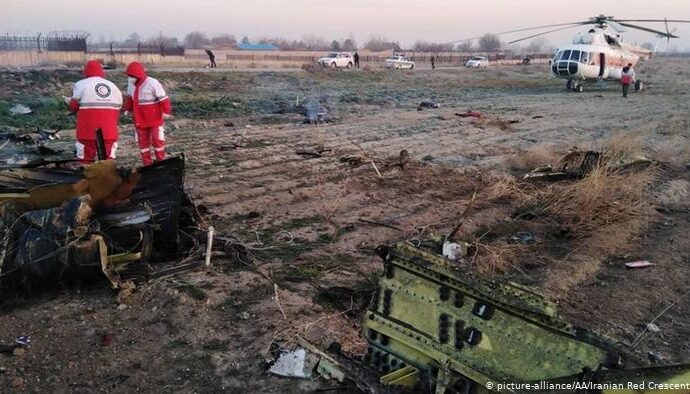 В Иране разбился украинский самолет с пассажирами на борту (фото, видео)