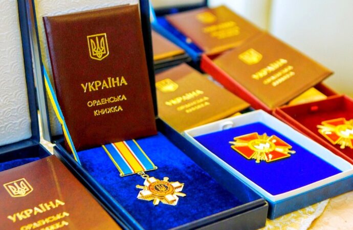 З нагоди Дня Соборності України Президент відзначив державними нагородами України декількох одеситів