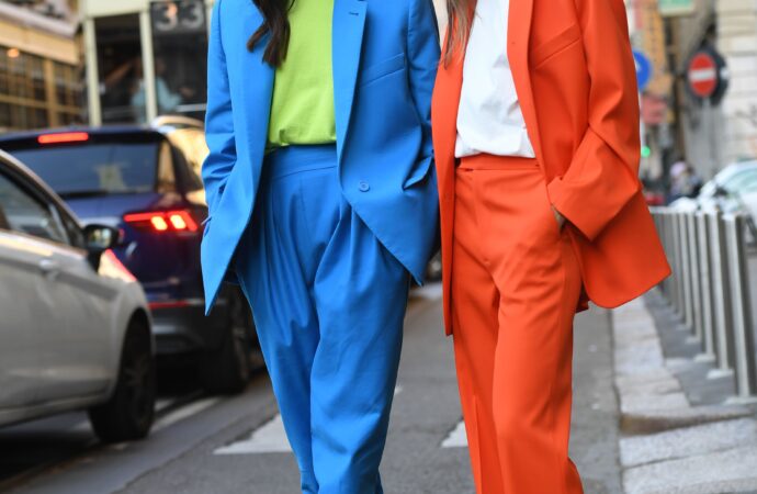 Яркие цвета и стиль 1970-х годов: что будет модно носить в 2020 году