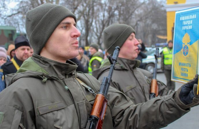 Полсотни нацгвардейцев присягнули в Одессе на верность украинскому народу 