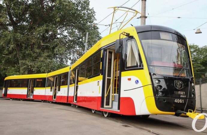 В Одессе выпустили третий трамвай «Одиссей-Макс»
