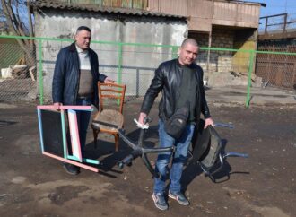 На окраине Одессы появилась новая свалка для мебели и техники (фото)