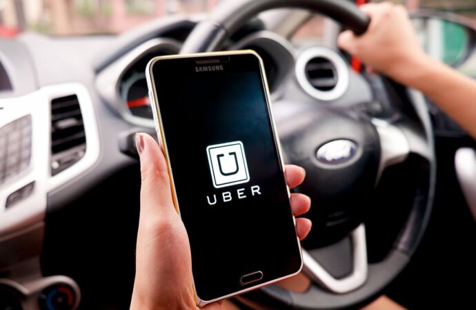 В Одесі Uber буде безкоштовно доставляти медиків до лікарень