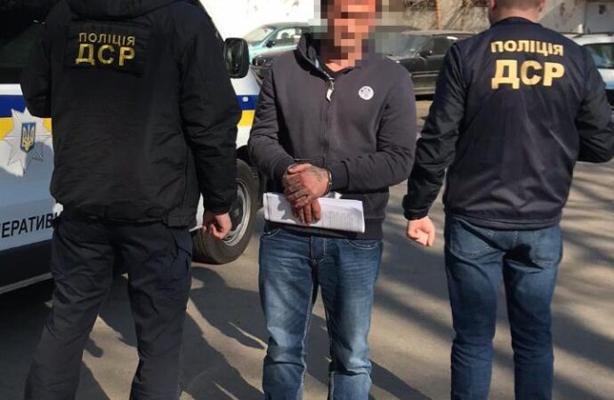 На Одещині затримали чоловіка, який знаходився у міжнародному розшуку за скоєння вбивства