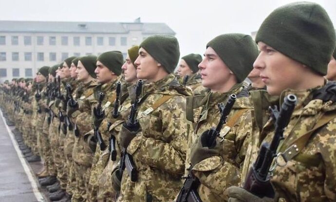 Призыв в украинскую армию отменен на время карантина