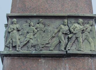В Одессе разрушается памятник в честь героев-освободителей города