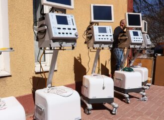 В Одесу закупили 8 нових апаратів штучної вентиляції легень (фото)