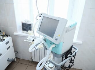 23 апарати ШВЛ та 24 монітори пацієнта: в Одесі медзаклади отримали обладнання для протидії COVID-19