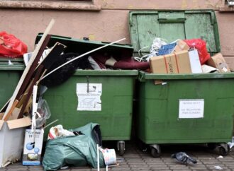 В Одессе за 5 миллионов гривен уберут с улиц непрезентабельные мусорные баки