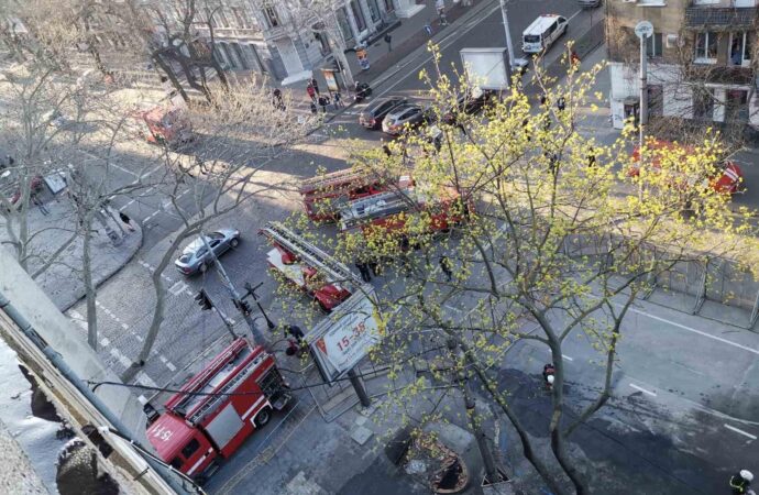 В Одессе горел пострадавший в декабре дом Асвадурова (фото)