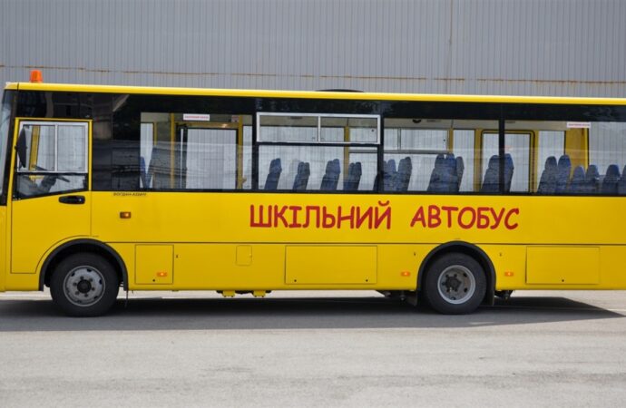 На Одещині депутат заробив 300 тис грн на придбанні одного автобуса