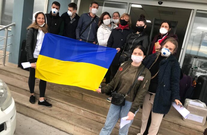 На Одещину відправили пором із майже 40 евакуйованими українцями з Туреччини