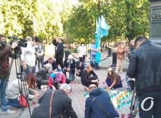 В Одесі вшанували пам’ять жертв депортації кримських татар (фото)