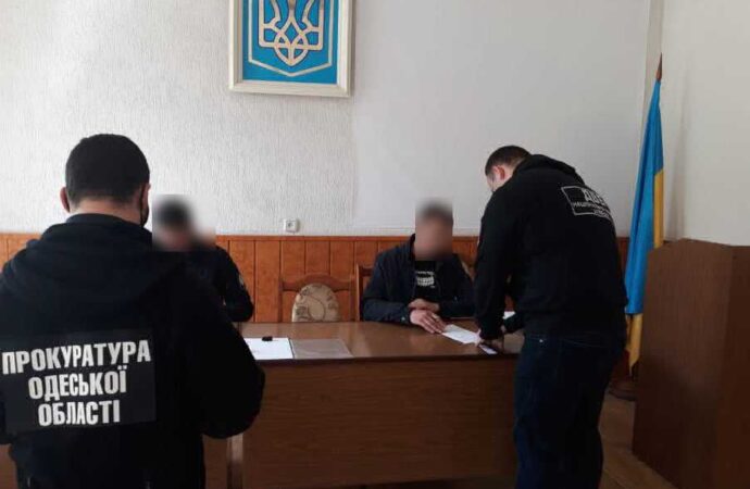 Знущався над дітьми у реабілітаційному центрі: в Одесі поліцейському повідомили про підозру