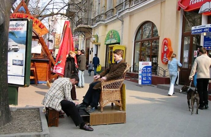 Одесские чистильщики обуви: как им установили «памятник» и чем пытались заменить