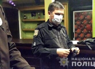 Замаскувалися: в Одесі викрили нелегальні гральні заклади (фото)