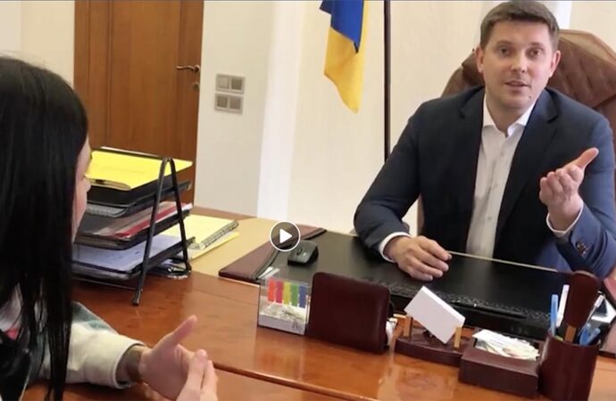 Одесский губернатор жестко изгнал из кабинета журналистку за «неудобный» вопрос (видео)