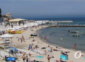 В Одесі морська вода на чотирьох пляжах не відповідає гігієнічним нормам