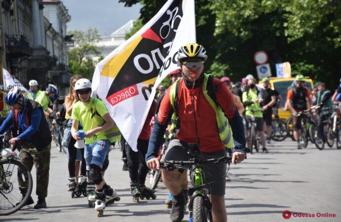 Одесские велосипедисты устроили «послекарантинный» велопробег