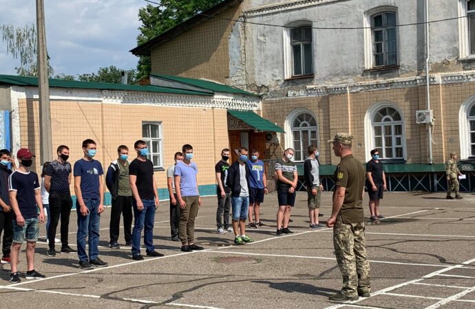 Теперь ты в армии: призывников из Одессы отправили в учебные части