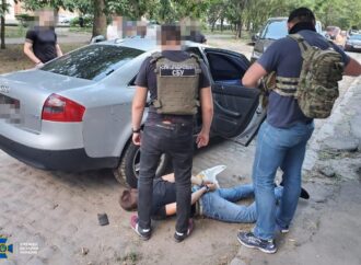В Одесі затримали учасників злочинного угруповання, які викрадали людей (відео)