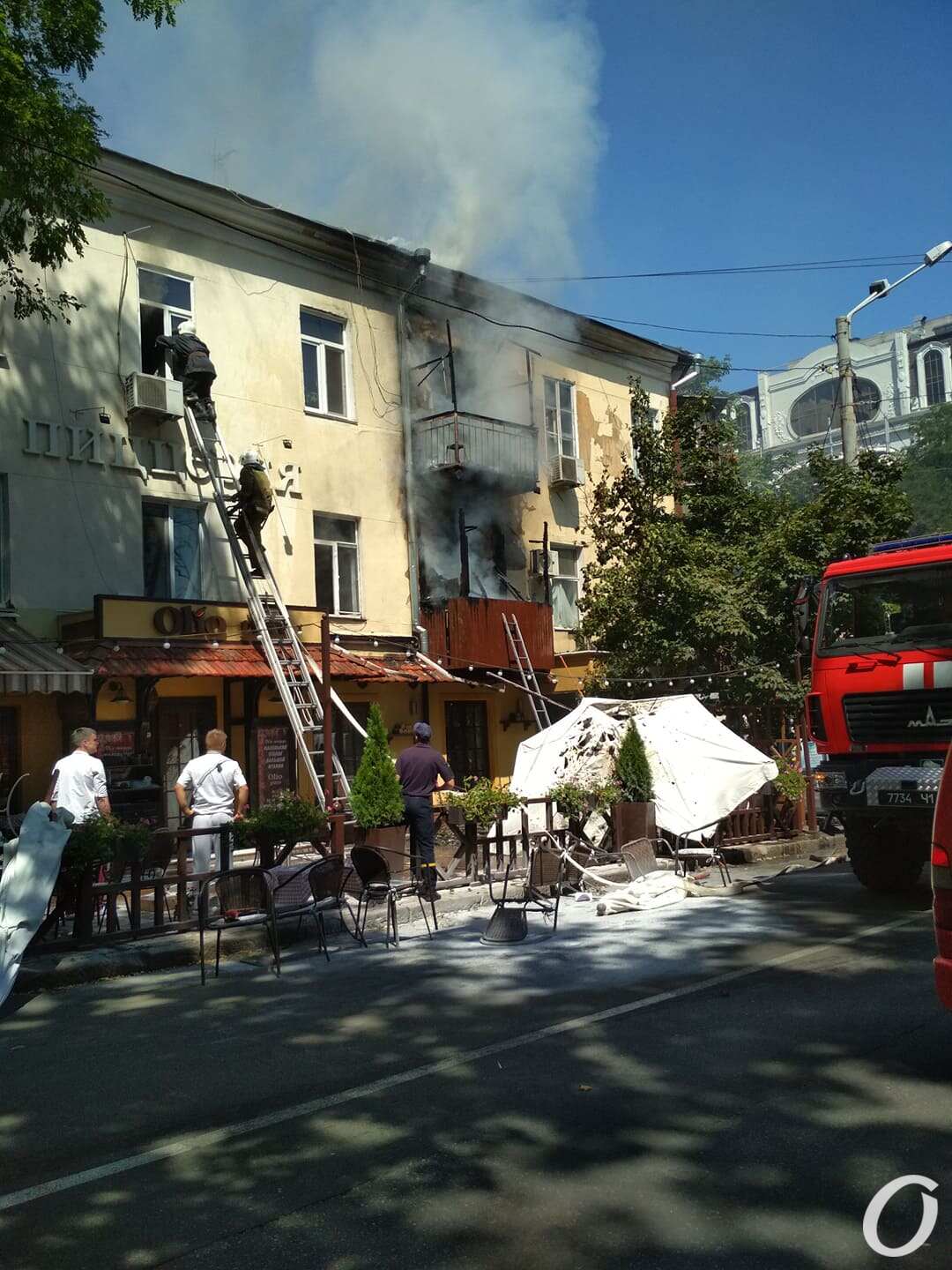 В Одессе полыхнуло: все подробности о пожаре на Бунина (фото) - Одесская  Жизнь