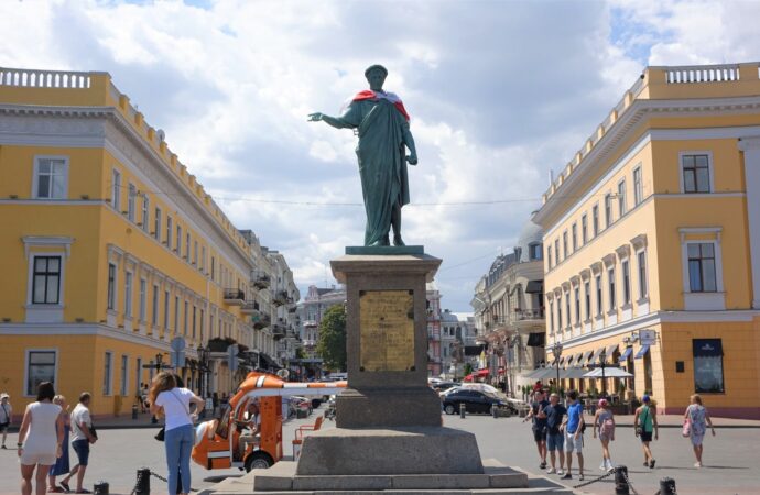 Фото дюк со второго люка