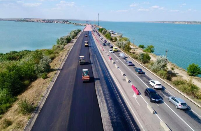Ремонт моста через Хаджибейский лиман завершится весной 2021 года — Куцый