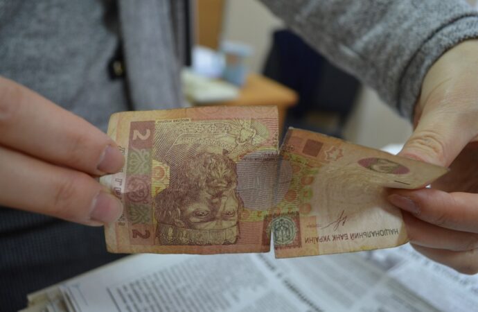Изношенные банкноты будут принимать все банки Украины?