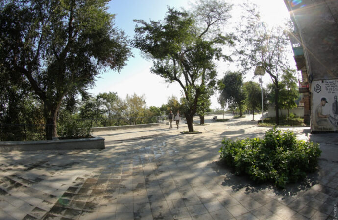 Бульвар Жванецкого, Одесса