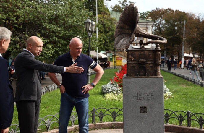 Открытие композиции "Голос Одессы"