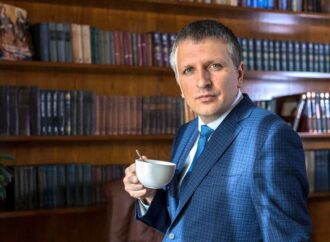Дмитрия Голубова в судебном порядке сняли с избирательной гонки