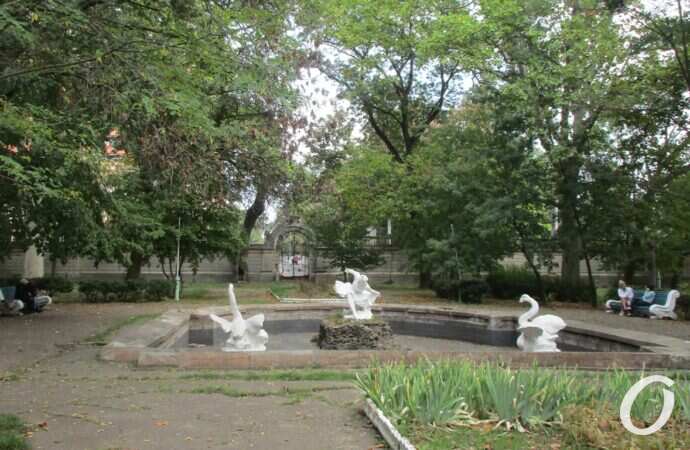 Санаторий «Аркадия» в Одессе: еще «живая» ограда, именитые особняки и скульптура иной эпохи (фото) 