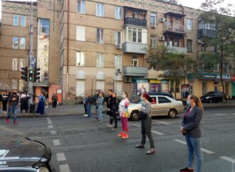 Возмущенные одесситы перекрыли улицу Преображенскую – что случилось? (видео)