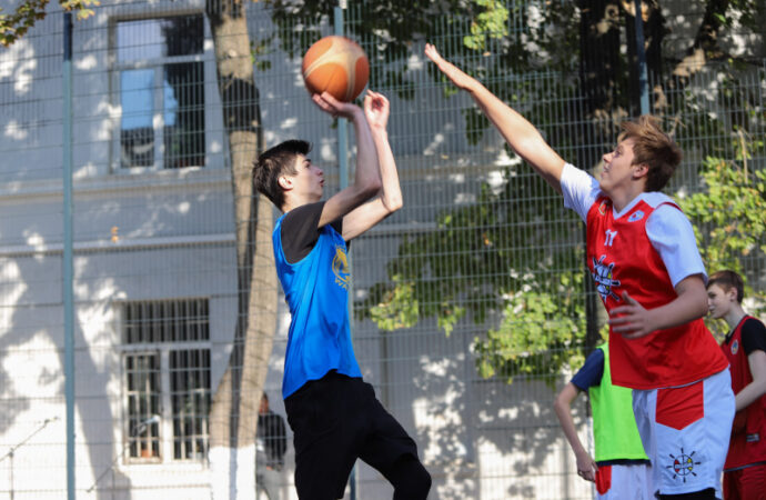 Труханов. Спортивная площадка