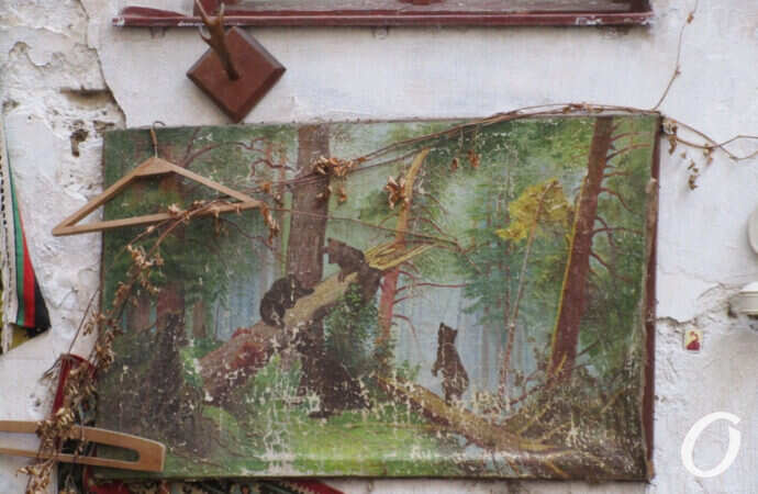 картина во дворике в Одессе