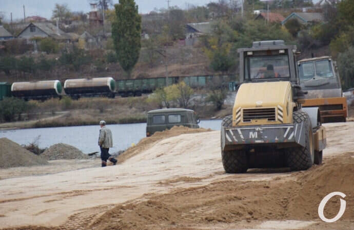 строят мост, техника
